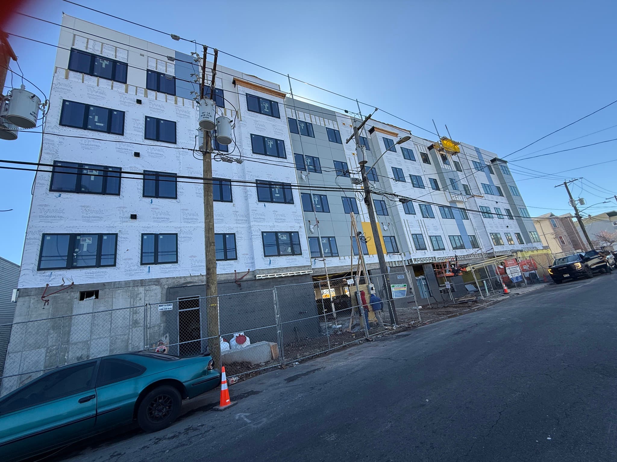 Large building blower door testing setup